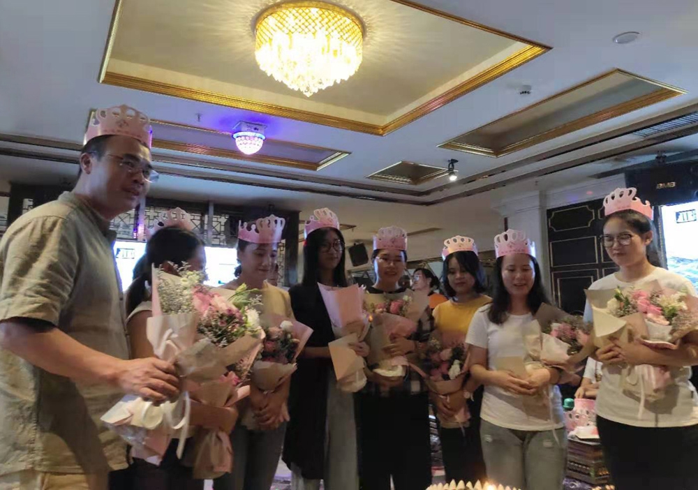 生日会1.jpg