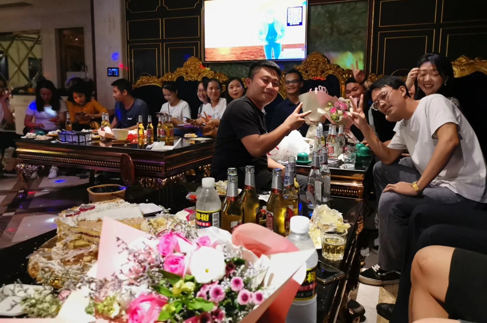 生日会2.jpg